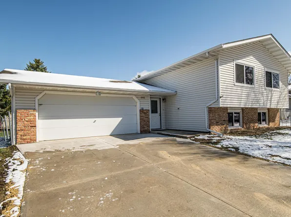 1005 7th St NW, Kasson, MN 55944