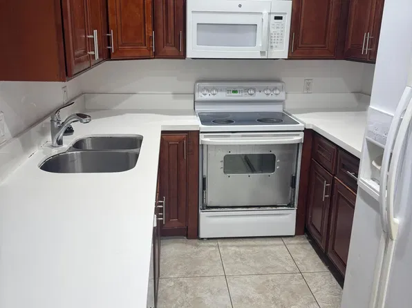 403 Glenwood Dr, West Palm Beach, FL