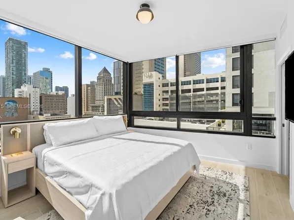 225 N Miami Ave Unit 912, Miami, FL 33128