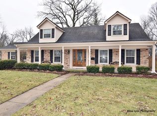 1553 Allen Ln, St Charles, IL 60174