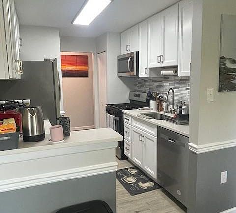 2nd image of 2862 Dover Ln APT 304