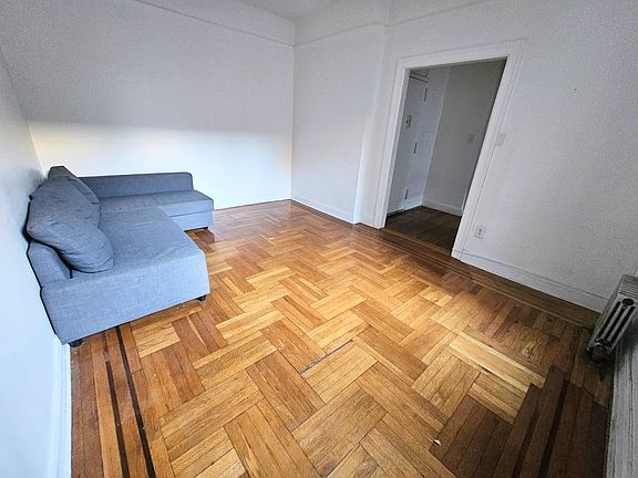 3rd image of 289 Empire Blvd APT 1K