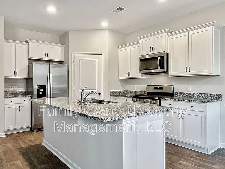 146 Sweet Cherry Ln — Photo 10