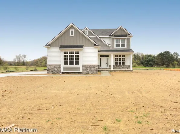 3616 Outback Trl, Pinckney, MI 48169