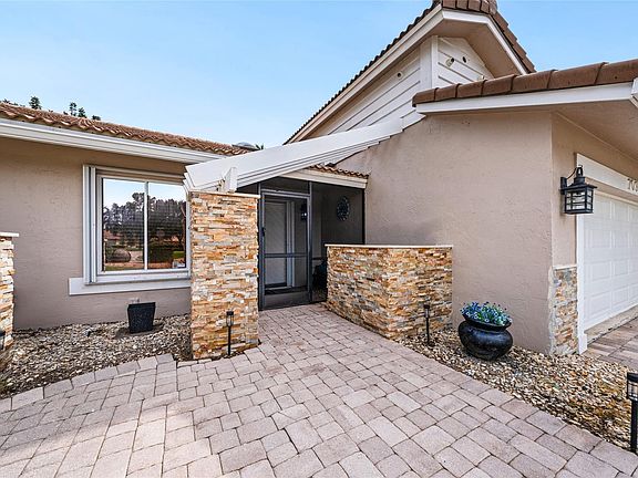 4th image of 10939 NW 9th Manor