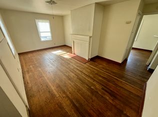 1004 W Walkup Ave, Carbondale, IL 62901