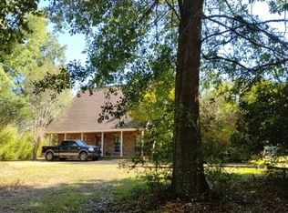 28 Lott Cir, Sumrall, MS 39482