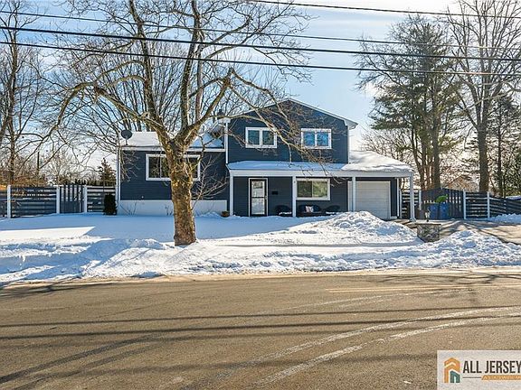 3rd image of 5 Appleman Rd