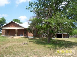 441 Dale Ln, Dale, TX 78616