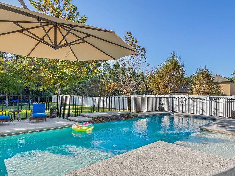 1st image of 567 Cloisterbane Dr