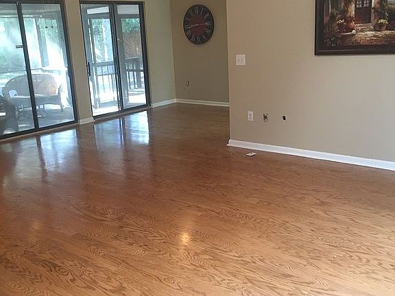 Great room w fireplace