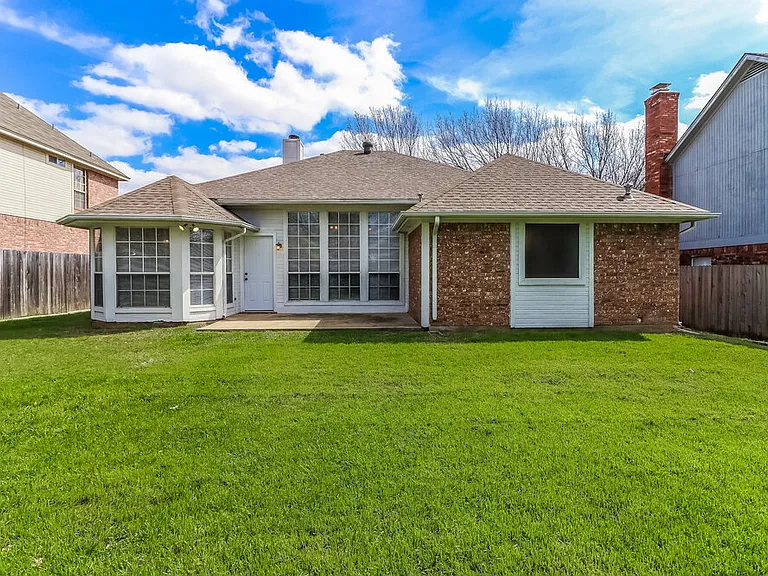 7728 Blossom Dr — Photo 14