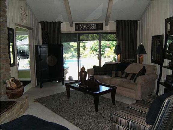 5th image of 7406 Scarborough Blvd
