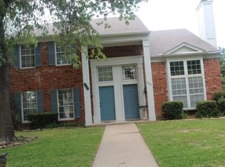 1615 Maybrook Ct, Arlington, TX 76014