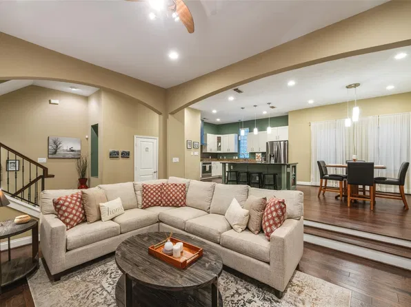 1003 Gillette St, Houston, TX 77019