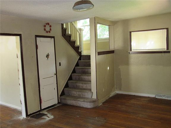 3rd image of 4101 College Ave