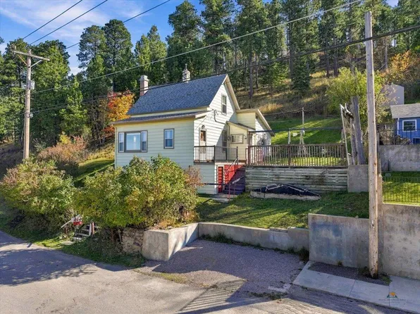 301 W McClellan St, Lead, SD 57754