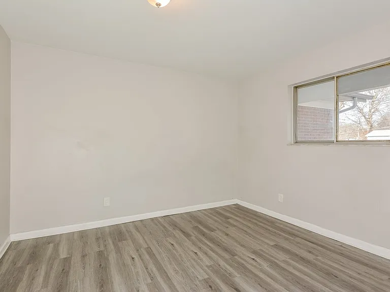 417926_020_living_room_13458457.jpg