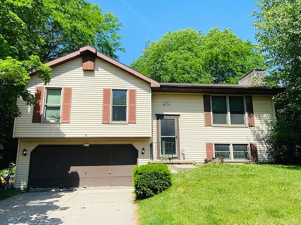 4414 Crescent Rd, Fitchburg, WI 53719