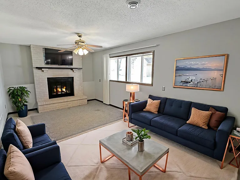 3421 Placer Ave — Photo 7