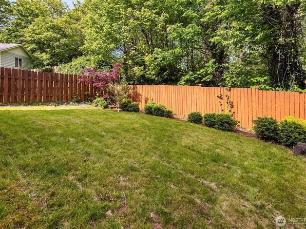 452 Taylor Place NW, Renton, WA 98057