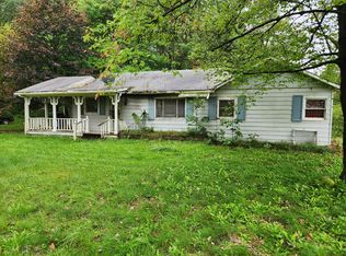 1050 SE Wicker Rd, Stanton, MI 48888