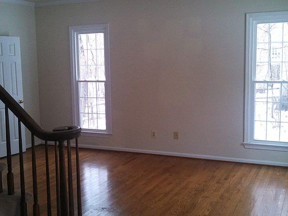 4th image of 7140 Chesterfield Dr