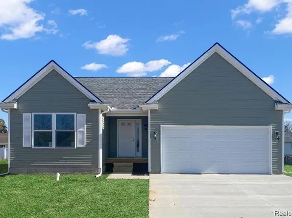 3107 Daisy Way, Burton, MI 48519