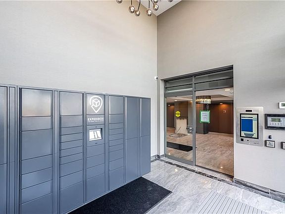 5th image of 5055 Greenlane #413