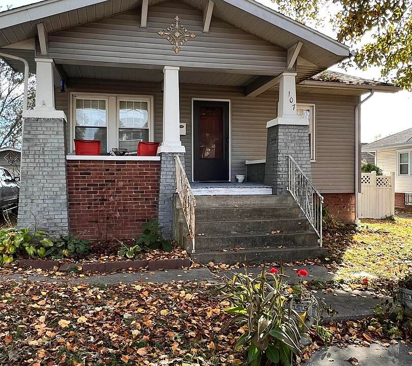 1st image of 107 W Boulevard St