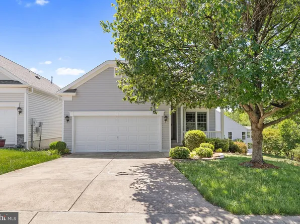 27 Buchanan Ct, Fredericksburg, VA 22406