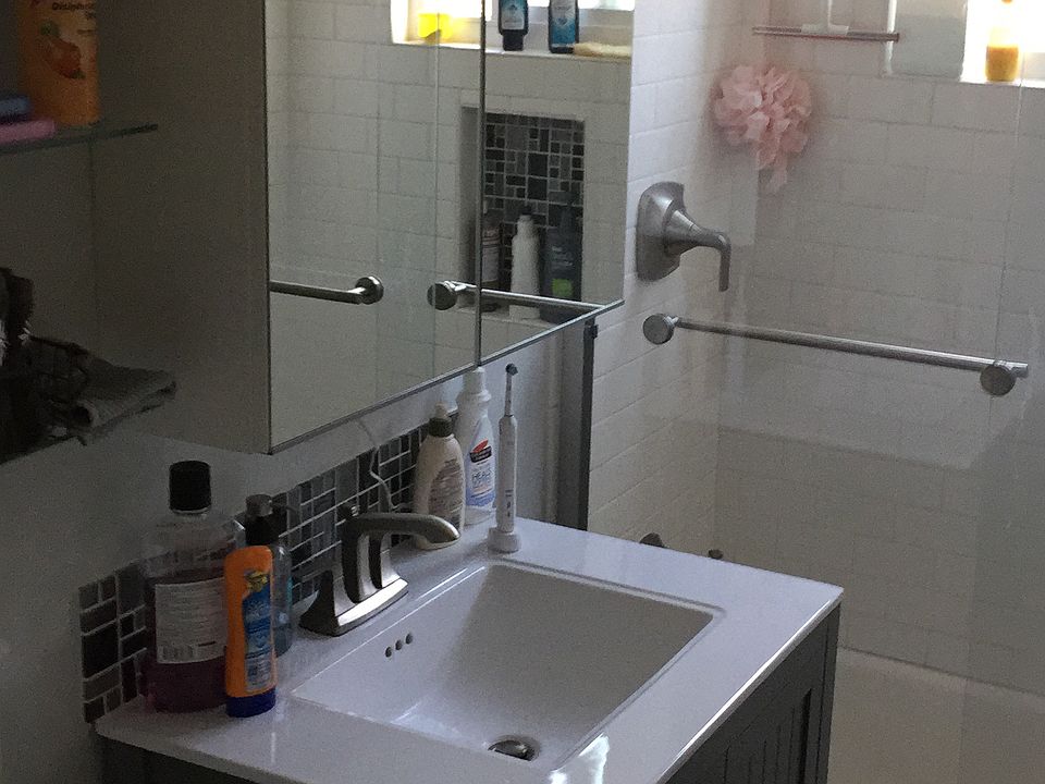 1st image of 528 Cedar Ave Unit 2E