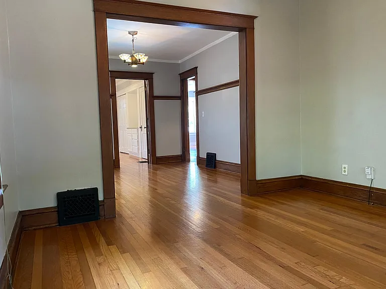 4624 Fairmount Ave — Photo 7