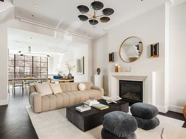246 W 12th St, New York, NY 10014