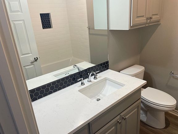 5th image of 16108 Echo Glen Dr