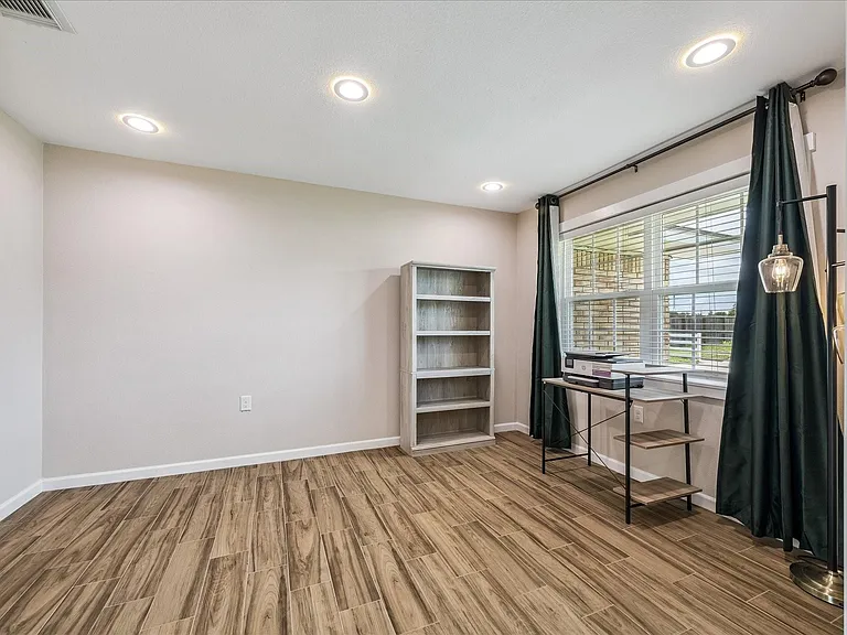 405 N Fulton St — Photo 12