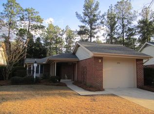 395 Pinehurst Trace Dr, Pinehurst, NC 28374
