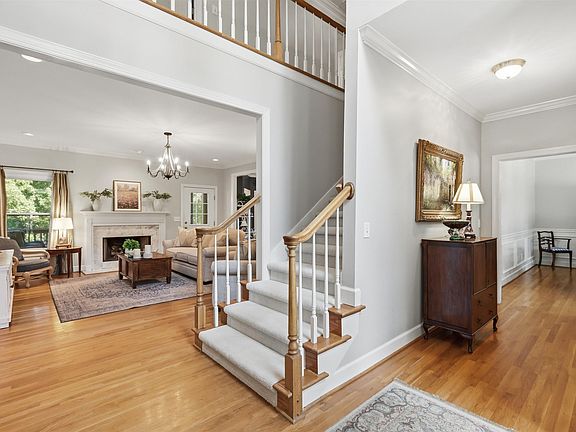 5th image of 1004 Forest Meadows Dr