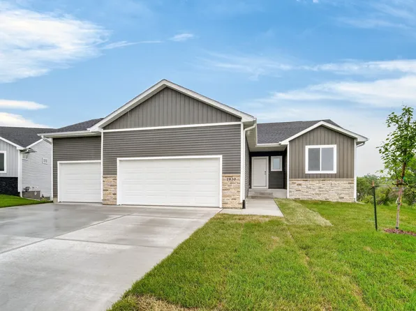 2830 Prairieside Pl, Norwalk, IA 50211
