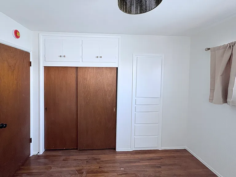 2627 Madison Ave — Photo 8