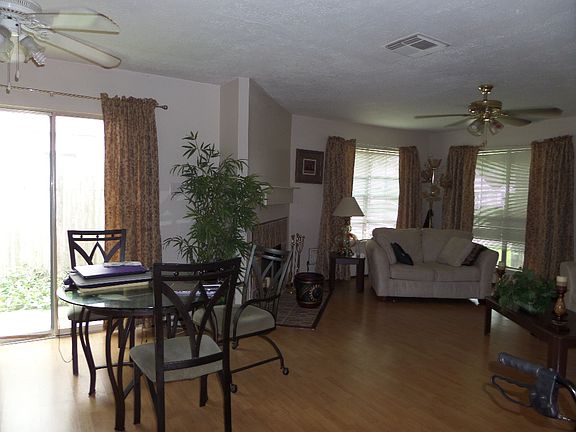 2nd image of 7458 Bahia Ln