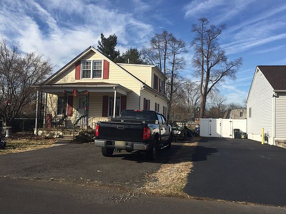 2nd image of 319 Vetterlein Ave