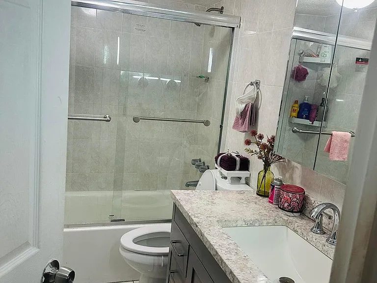 833 Briggs St — Photo 24