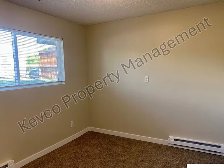 1812 Pecan St — Photo 16