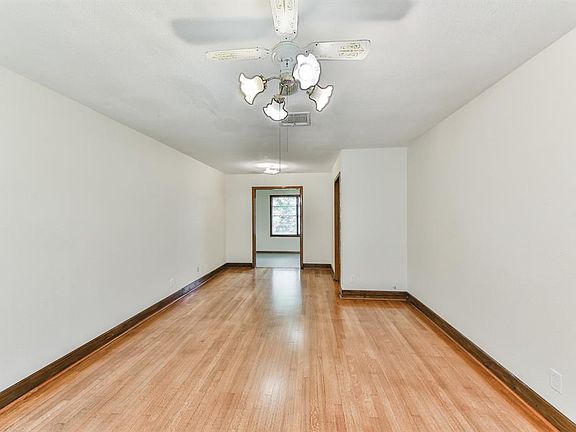 5th image of 7214 Canary Cir