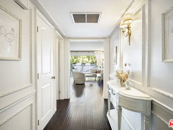 434 S Canon Dr APT 302, Beverly Hills, CA 90212