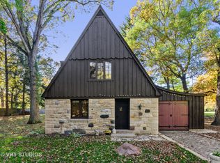2S436 Williams Rd, Warrenville, IL