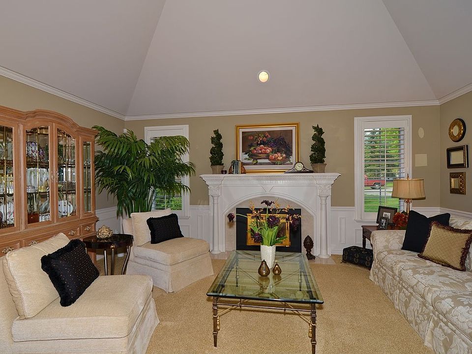 2nd image of 4930 177th Pl SE