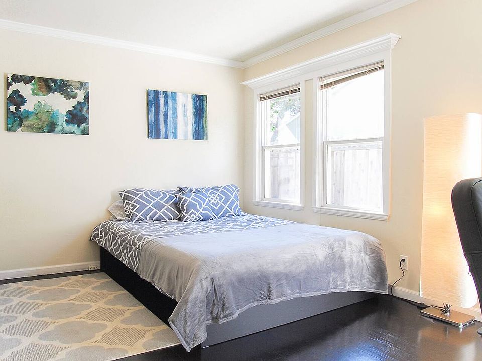 1st image of 555 Leland Ave #3