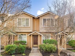 23300 SE Black Nugget Rd UNIT P4, Issaquah, WA